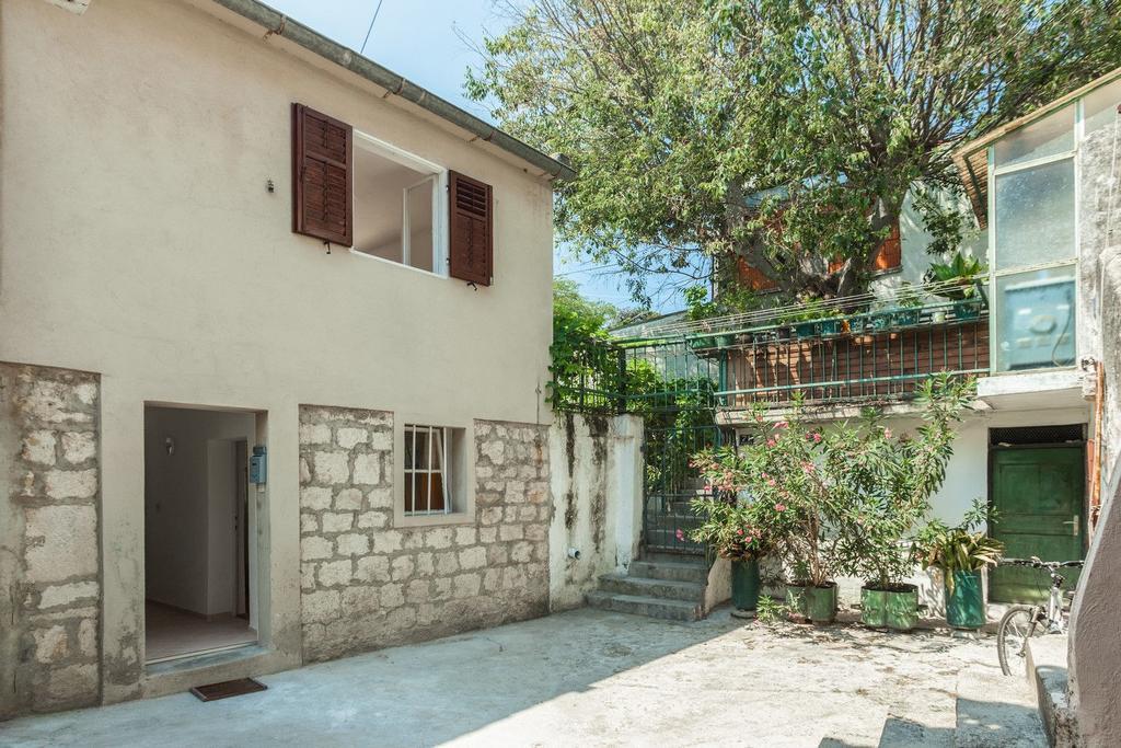 Charming Old Stone House Διαμέρισμα Σπλιτ Εξωτερικό φωτογραφία